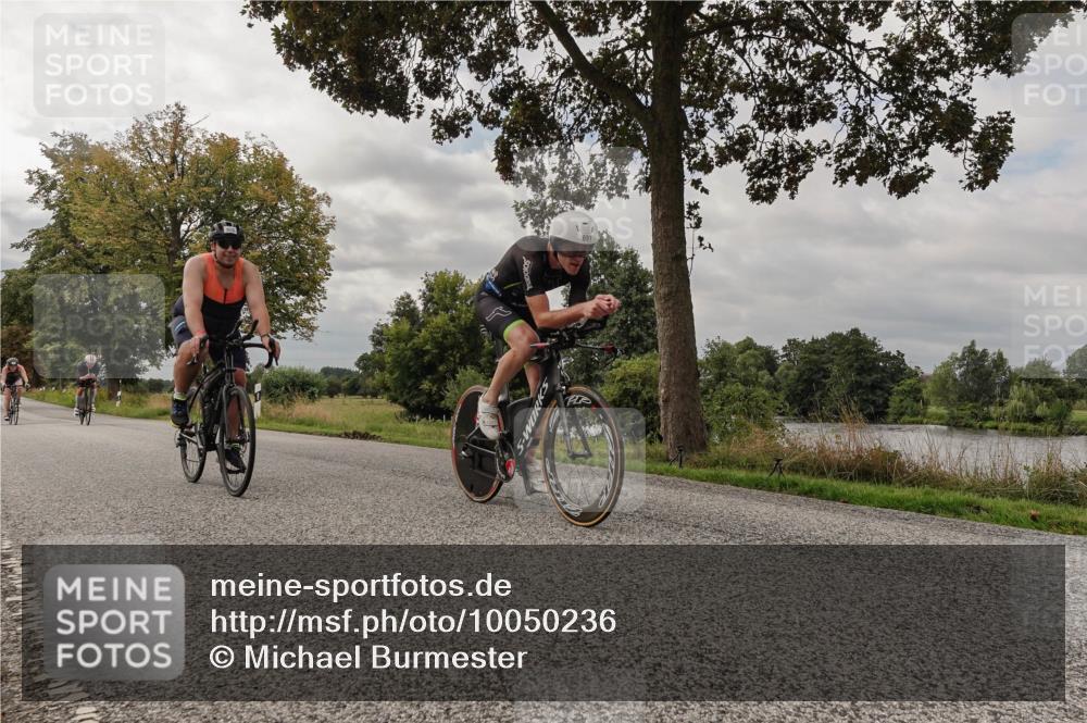 30.08.2026 - Elbe Triathlon Hamburg Michael Burmester http://msf.ph/oto/10050236 30.08.2026 09:59:04 Radfahren 299, 409, 491, 579, 580, 605, 647, 691, 718, 802 meine-sportfotos.de