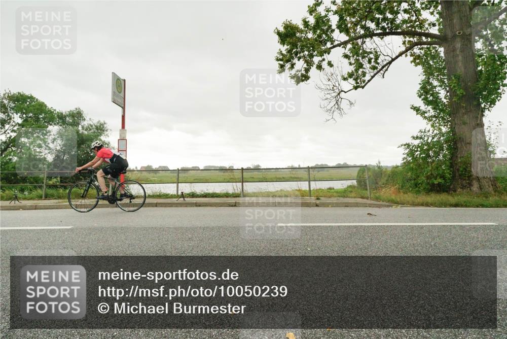 30.08.2026 - Elbe Triathlon Hamburg Michael Burmester http://msf.ph/oto/10050239 30.08.2026 15:43:05 Radfahren  meine-sportfotos.de