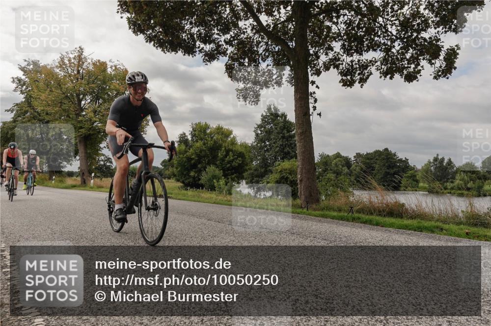 30.08.2026 - Elbe Triathlon Hamburg Michael Burmester http://msf.ph/oto/10050250 30.08.2026 09:59:09 Radfahren 299, 472, 491, 495, 579, 580, 647, 802, 934 meine-sportfotos.de
