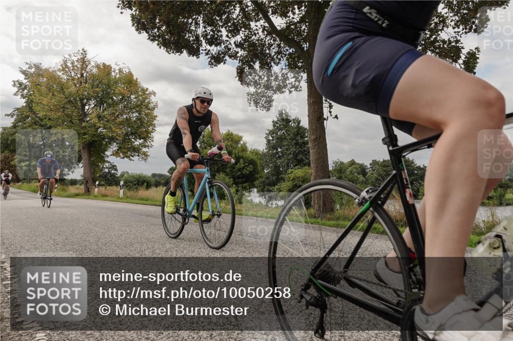 30.08.2026 - Elbe Triathlon Hamburg Michael Burmester http://msf.ph/oto/10050258 30.08.2026 09:59:11 Radfahren 472, 491, 495, 579, 580, 647, 802, 934 meine-sportfotos.de