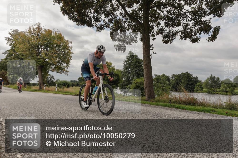 30.08.2026 - Elbe Triathlon Hamburg Michael Burmester http://msf.ph/oto/10050279 30.08.2026 09:59:24 Radfahren 667, 750, 780, 918 meine-sportfotos.de