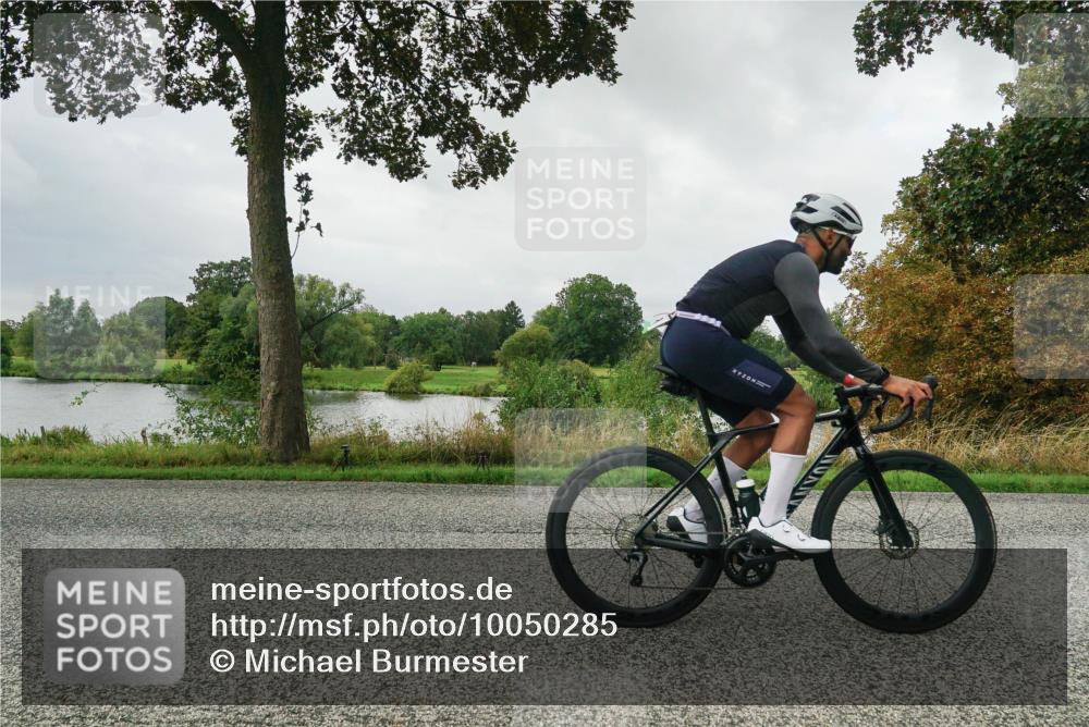 30.08.2026 - Elbe Triathlon Hamburg Michael Burmester http://msf.ph/oto/10050285 30.08.2026 09:43:04 Radfahren 366, 464, 526, 569, 590, 881 meine-sportfotos.de