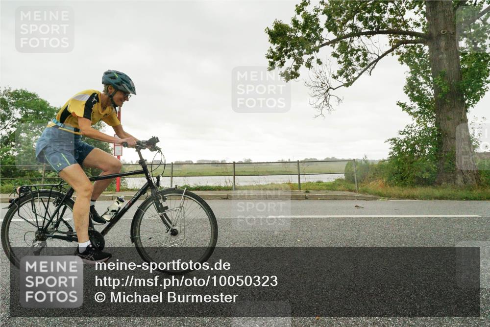 30.08.2026 - Elbe Triathlon Hamburg Michael Burmester http://msf.ph/oto/10050323 30.08.2026 15:44:18 Radfahren  meine-sportfotos.de