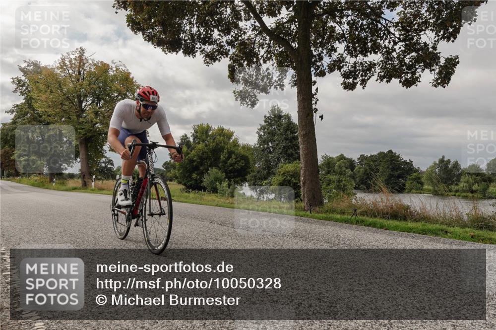 30.08.2026 - Elbe Triathlon Hamburg Michael Burmester http://msf.ph/oto/10050328 30.08.2026 10:00:12 Radfahren 489, 841 meine-sportfotos.de