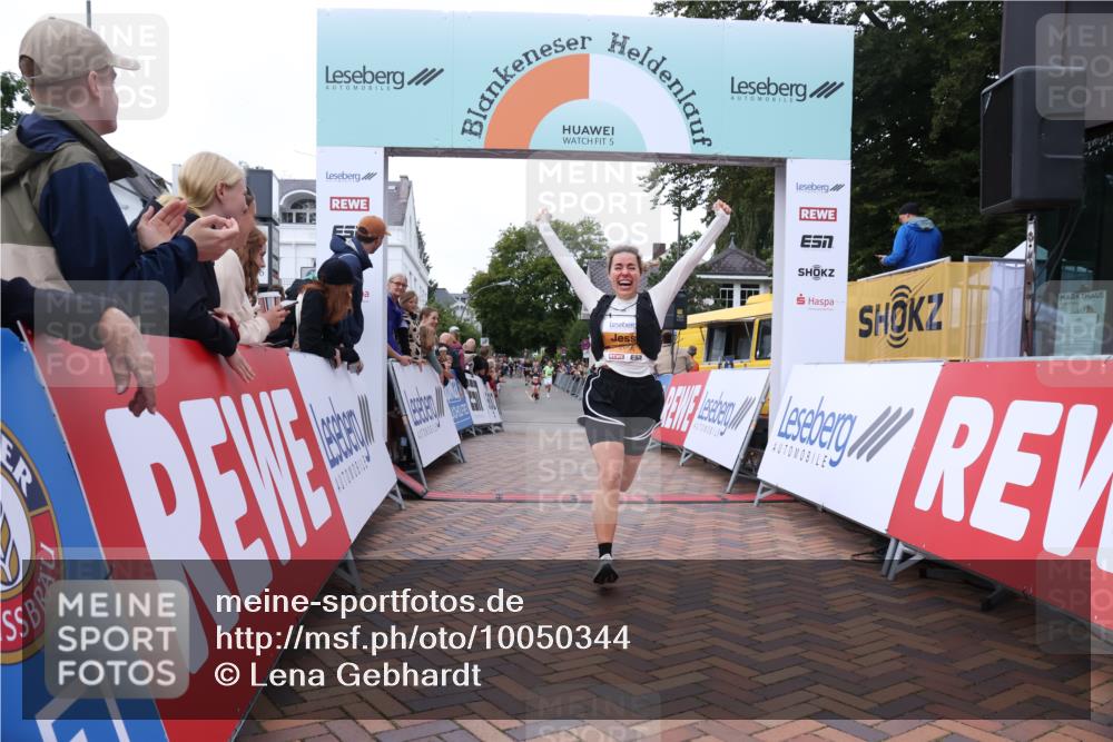 30.08.2026 - Blankeneser Heldenlauf Lena Gebhardt http://msf.ph/oto/10050344 30.08.2026 11:58:35 Ziel 2696 meine-sportfotos.de