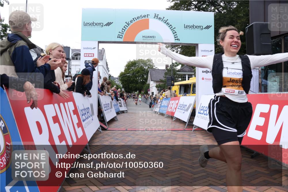 30.08.2026 - Blankeneser Heldenlauf Lena Gebhardt http://msf.ph/oto/10050360 30.08.2026 11:58:36 Ziel 2696 meine-sportfotos.de