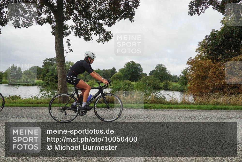 30.08.2026 - Elbe Triathlon Hamburg Michael Burmester http://msf.ph/oto/10050400 30.08.2026 09:44:05 Radfahren 302, 335, 380, 433, 638, 771, 879, 950 meine-sportfotos.de