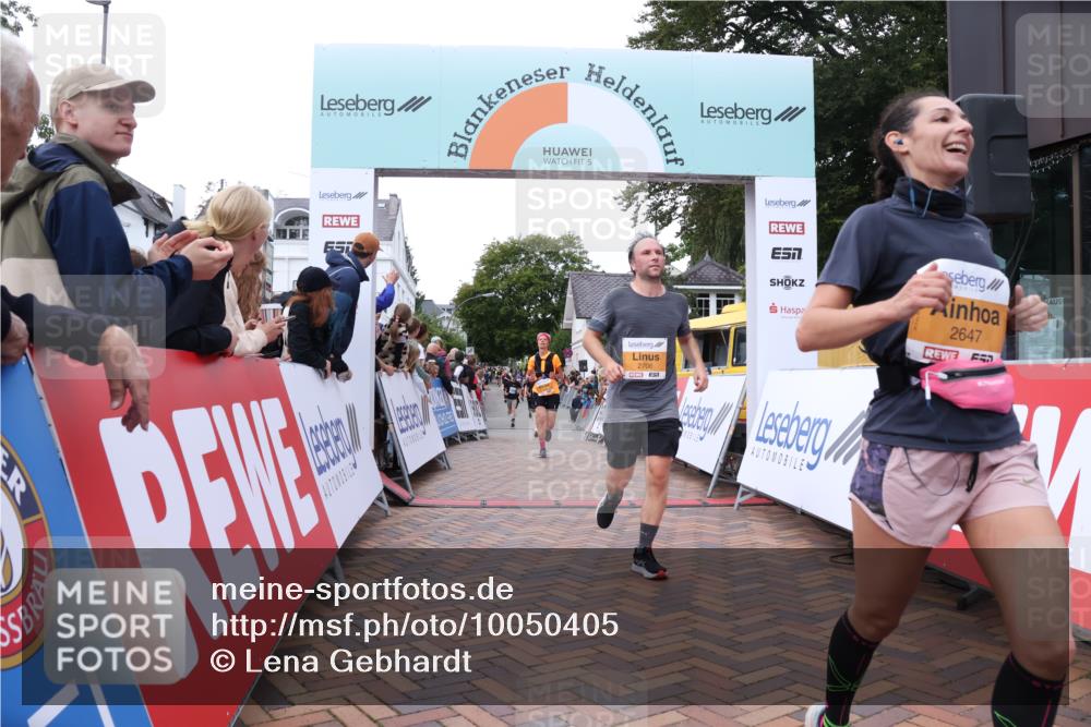 30.08.2026 - Blankeneser Heldenlauf Lena Gebhardt http://msf.ph/oto/10050405 30.08.2026 11:58:47 Ziel 2104, 2647, 2695, 2706, 4143 meine-sportfotos.de