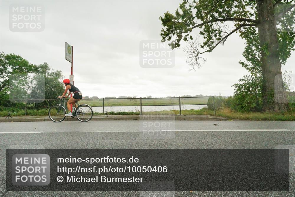 30.08.2026 - Elbe Triathlon Hamburg Michael Burmester http://msf.ph/oto/10050406 30.08.2026 15:45:19 Radfahren  meine-sportfotos.de
