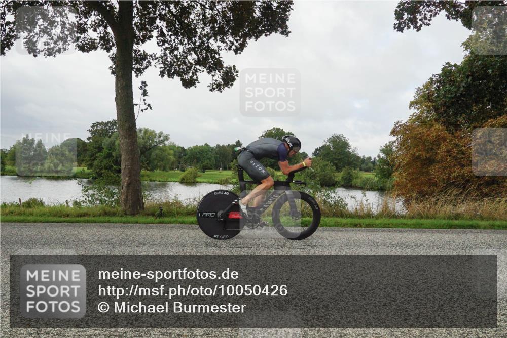 30.08.2026 - Elbe Triathlon Hamburg Michael Burmester http://msf.ph/oto/10050426 30.08.2026 09:44:12 Radfahren 335, 380, 556, 771, 831, 866 meine-sportfotos.de