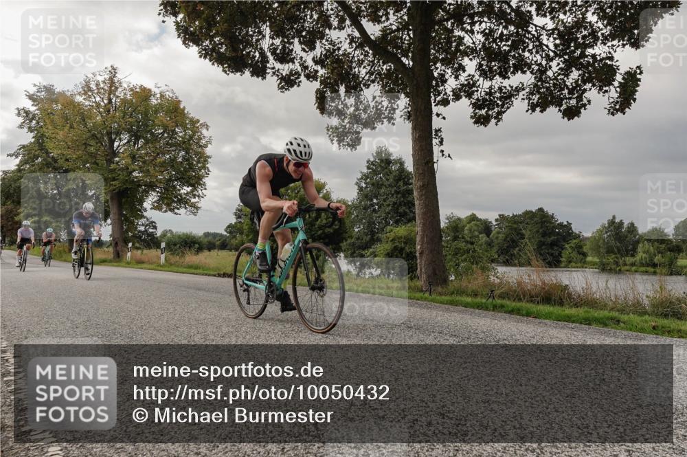 30.08.2026 - Elbe Triathlon Hamburg Michael Burmester http://msf.ph/oto/10050432 30.08.2026 10:02:06 Radfahren 438, 552, 622, 640, 702, 704, 915, 940 meine-sportfotos.de