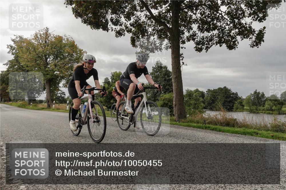 30.08.2026 - Elbe Triathlon Hamburg Michael Burmester http://msf.ph/oto/10050455 30.08.2026 10:02:21 Radfahren 459, 568, 725, 879, 882 meine-sportfotos.de