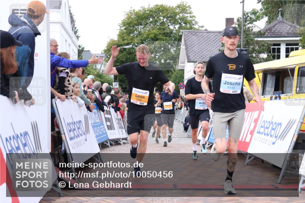30.08.2026 - Blankeneser Heldenlauf Lena Gebhardt http://msf.ph/oto/10050456 30.08.2026 11:58:52 Ziel 2104, 2284, 2364, 2647, 2695, 2706, 2745, 4143, 4325 meine-sportfotos.de