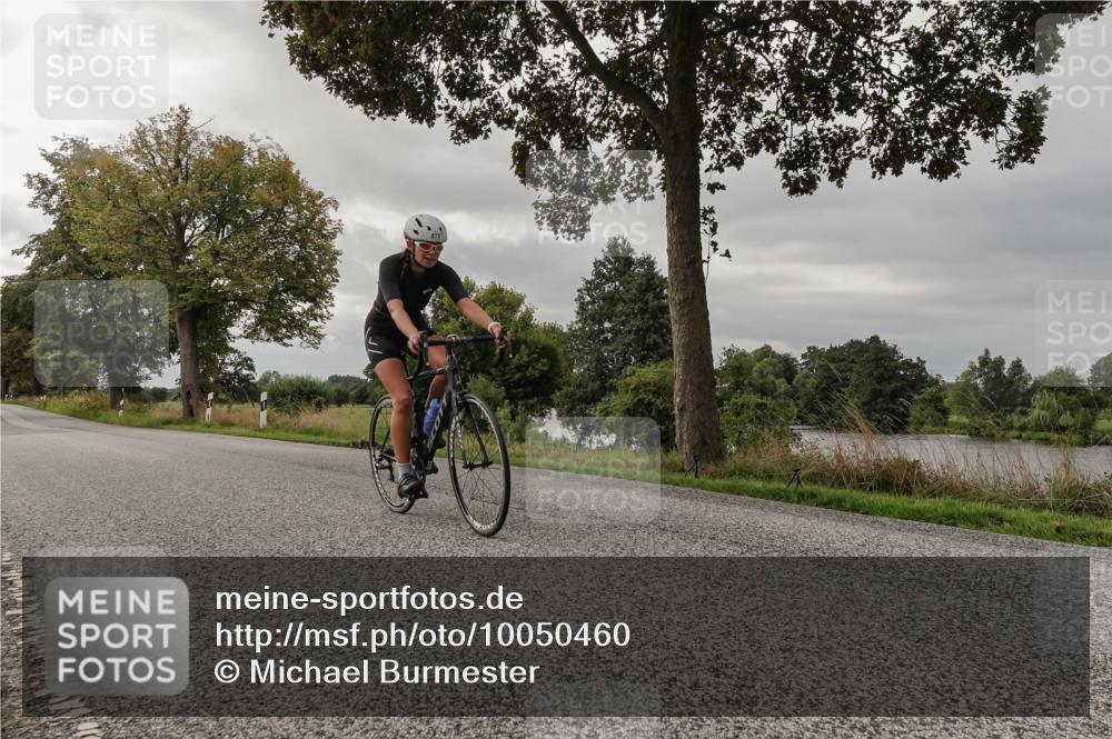 30.08.2026 - Elbe Triathlon Hamburg Michael Burmester http://msf.ph/oto/10050460 30.08.2026 10:02:26 Radfahren 519, 790, 879 meine-sportfotos.de