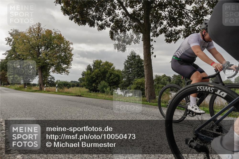 30.08.2026 - Elbe Triathlon Hamburg Michael Burmester http://msf.ph/oto/10050473 30.08.2026 10:02:41 Radfahren 564, 662, 774, 893 meine-sportfotos.de