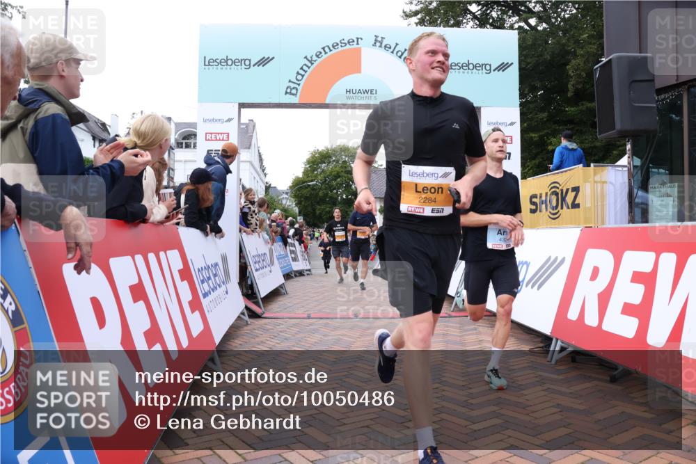 30.08.2026 - Blankeneser Heldenlauf Lena Gebhardt http://msf.ph/oto/10050486 30.08.2026 11:58:53 Ziel 2284, 2364, 2647, 2695, 2706, 2745, 4143, 4325 meine-sportfotos.de