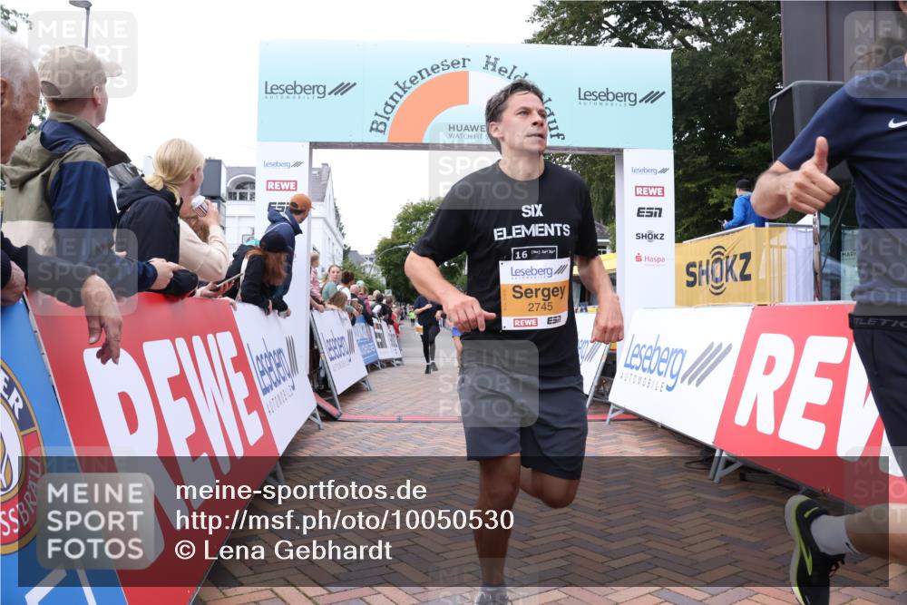 30.08.2026 - Blankeneser Heldenlauf Lena Gebhardt http://msf.ph/oto/10050530 30.08.2026 11:58:56 Ziel 2284, 2364, 2376, 2695, 2745, 2918, 2919, 4143, 4325 meine-sportfotos.de