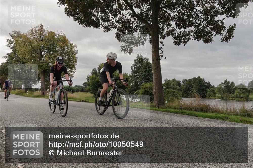 30.08.2026 - Elbe Triathlon Hamburg Michael Burmester http://msf.ph/oto/10050549 30.08.2026 10:03:43 Radfahren 572, 672, 764, 795, 824, 945 meine-sportfotos.de