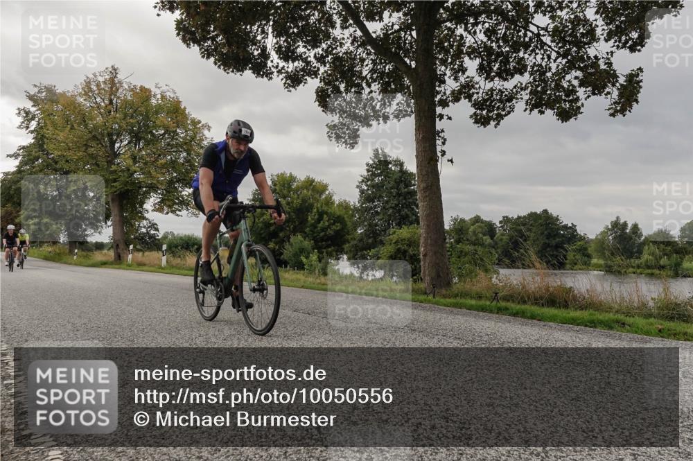 30.08.2026 - Elbe Triathlon Hamburg Michael Burmester http://msf.ph/oto/10050556 30.08.2026 10:03:44 Radfahren 426, 572, 672, 764, 795, 824, 945 meine-sportfotos.de