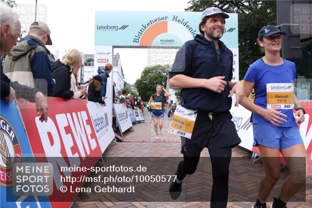 30.08.2026 - Blankeneser Heldenlauf Lena Gebhardt http://msf.ph/oto/10050577 30.08.2026 11:59:00 Ziel 2225, 2284, 2364, 2376, 2745, 2918, 2919, 4325 meine-sportfotos.de