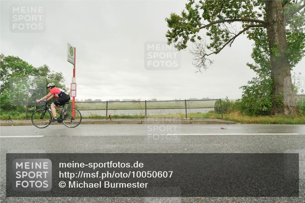30.08.2026 - Elbe Triathlon Hamburg Michael Burmester http://msf.ph/oto/10050607 30.08.2026 15:48:16 Radfahren  meine-sportfotos.de