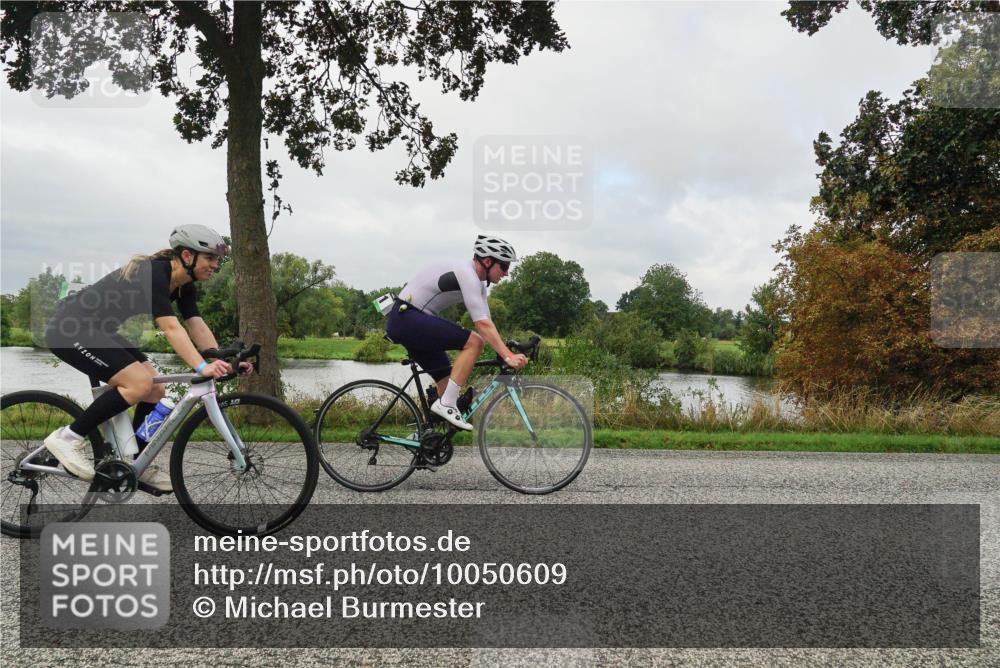 30.08.2026 - Elbe Triathlon Hamburg Michael Burmester http://msf.ph/oto/10050609 30.08.2026 09:45:33 Radfahren 354, 548, 655, 751, 859, 869, 882 meine-sportfotos.de