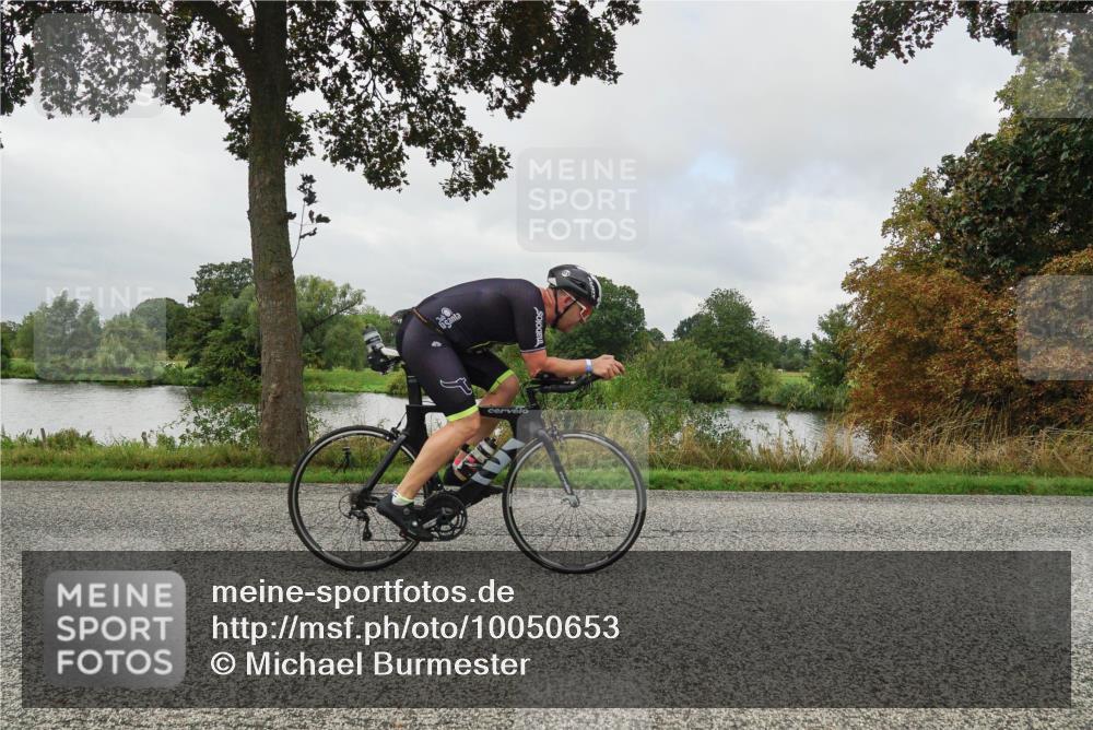 30.08.2026 - Elbe Triathlon Hamburg Michael Burmester http://msf.ph/oto/10050653 30.08.2026 09:45:56 Radfahren 285, 620, 671, 702, 857 meine-sportfotos.de