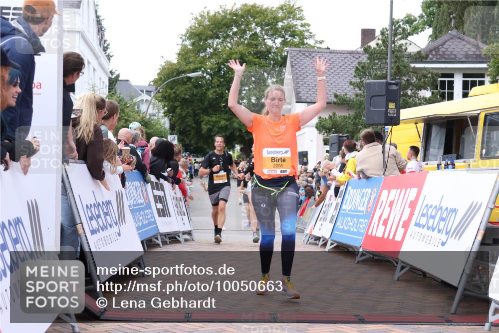 30.08.2026 - Blankeneser Heldenlauf Lena Gebhardt http://msf.ph/oto/10050663 30.08.2026 11:59:06 Ziel 2208, 2225, 2376, 2688, 2689, 2918, 2919 meine-sportfotos.de