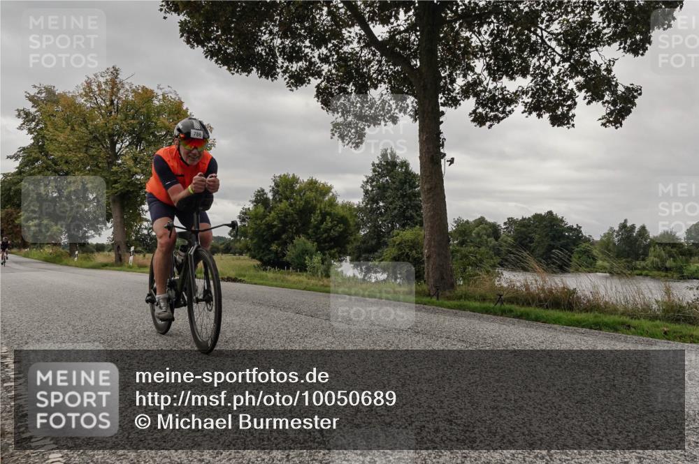 30.08.2026 - Elbe Triathlon Hamburg Michael Burmester http://msf.ph/oto/10050689 30.08.2026 10:05:53 Radfahren 542, 786, 894 meine-sportfotos.de