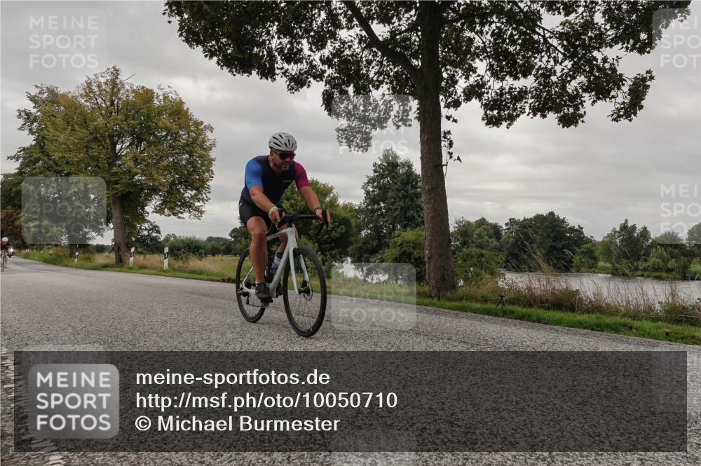 30.08.2026 - Elbe Triathlon Hamburg Michael Burmester http://msf.ph/oto/10050710 30.08.2026 10:06:17 Radfahren 483, 584, 787, 816, 877 meine-sportfotos.de