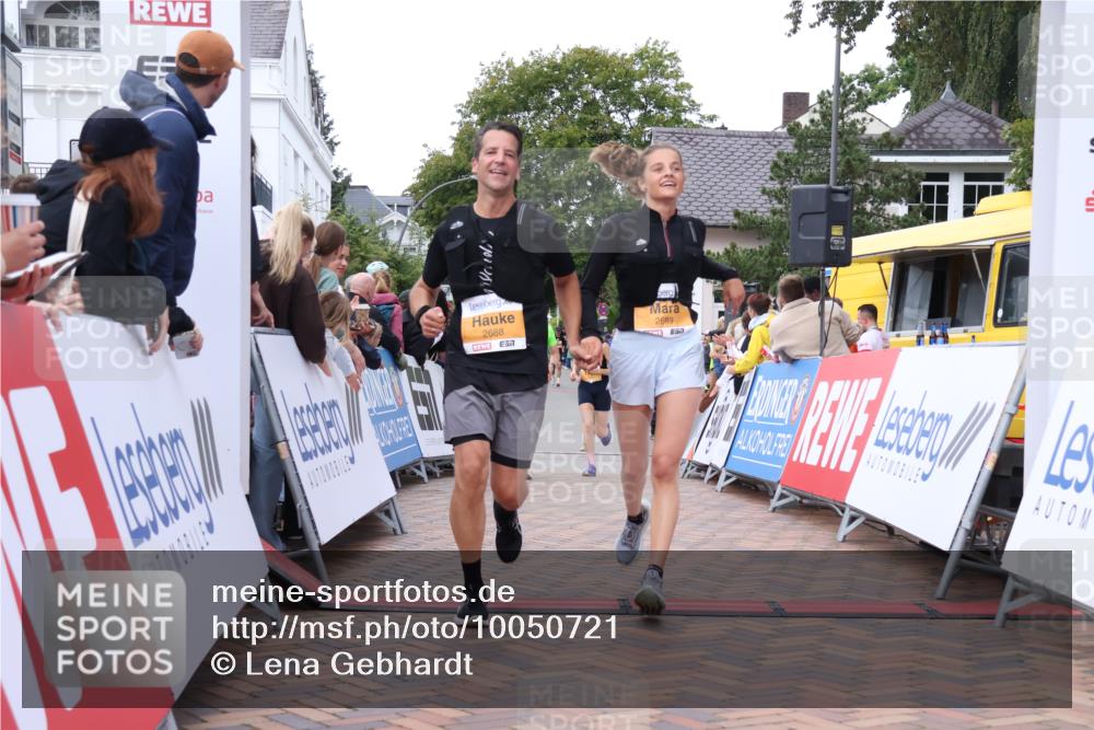30.08.2026 - Blankeneser Heldenlauf Lena Gebhardt http://msf.ph/oto/10050721 30.08.2026 11:59:09 Ziel 2208, 2225, 2301, 2688, 2689, 2807 meine-sportfotos.de