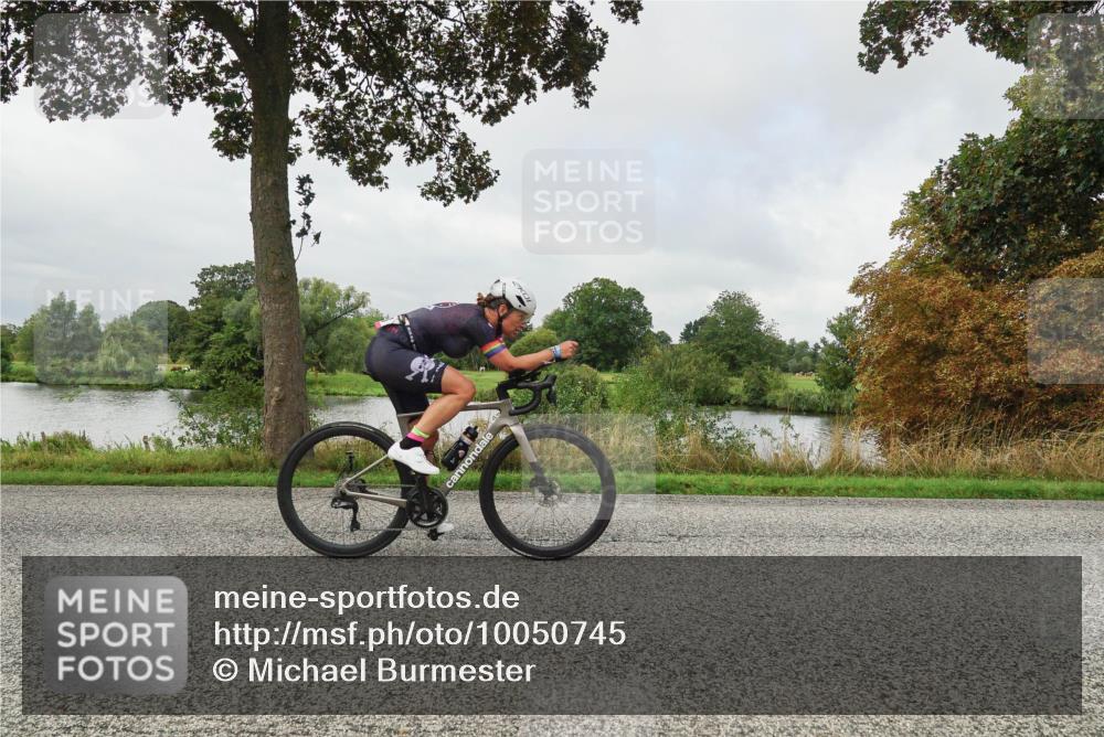 30.08.2026 - Elbe Triathlon Hamburg Michael Burmester http://msf.ph/oto/10050745 30.08.2026 09:46:26 Radfahren 343, 375, 412, 414, 484, 493, 546, 568, 589, 651, 691, 718, 725, 782, 812 meine-sportfotos.de