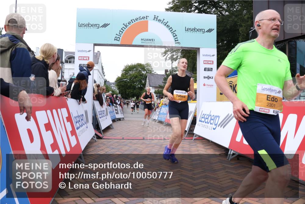30.08.2026 - Blankeneser Heldenlauf Lena Gebhardt http://msf.ph/oto/10050777 30.08.2026 11:59:14 Ziel 2208, 2301, 2688, 2689, 2748, 2807 meine-sportfotos.de