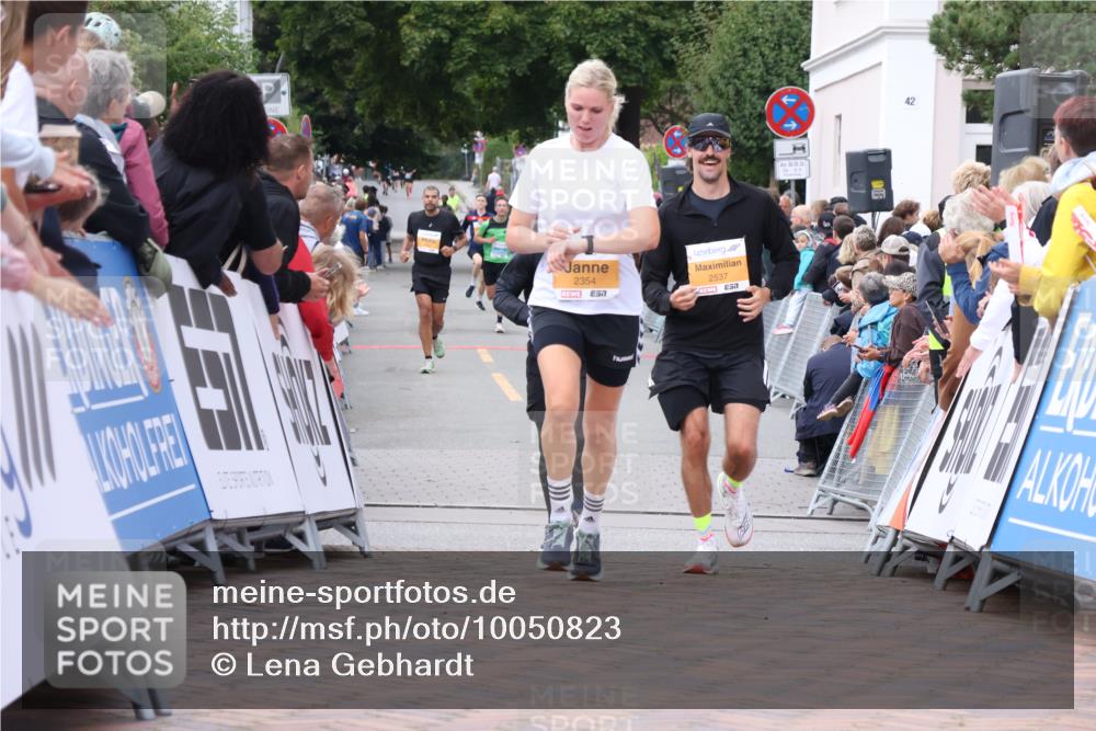 30.08.2026 - Blankeneser Heldenlauf Lena Gebhardt http://msf.ph/oto/10050823 30.08.2026 11:59:19 Ziel 2288, 2301, 2354, 2537, 2748, 2807 meine-sportfotos.de