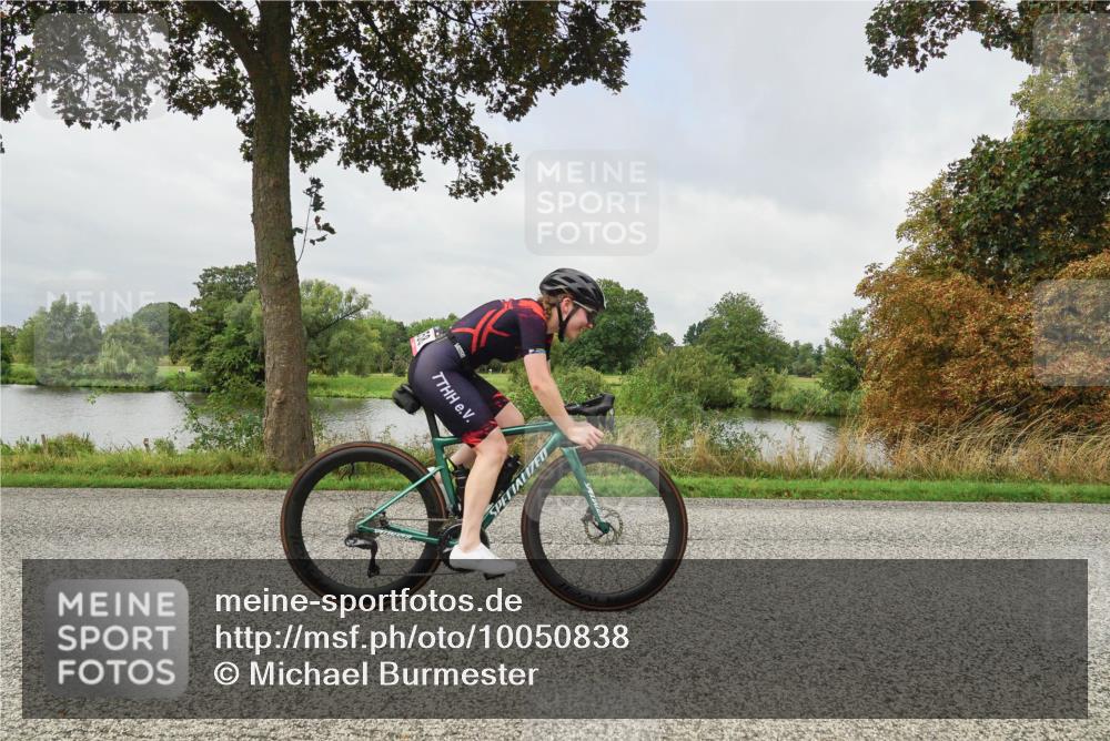 30.08.2026 - Elbe Triathlon Hamburg Michael Burmester http://msf.ph/oto/10050838 30.08.2026 09:47:36 Radfahren 260, 327, 358, 388, 552, 809, 868 meine-sportfotos.de