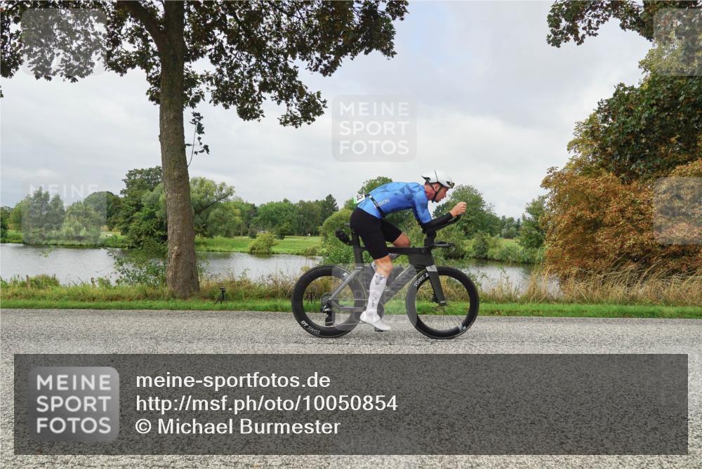 30.08.2026 - Elbe Triathlon Hamburg Michael Burmester http://msf.ph/oto/10050854 30.08.2026 09:47:48 Radfahren 305, 432, 502, 553, 666 meine-sportfotos.de