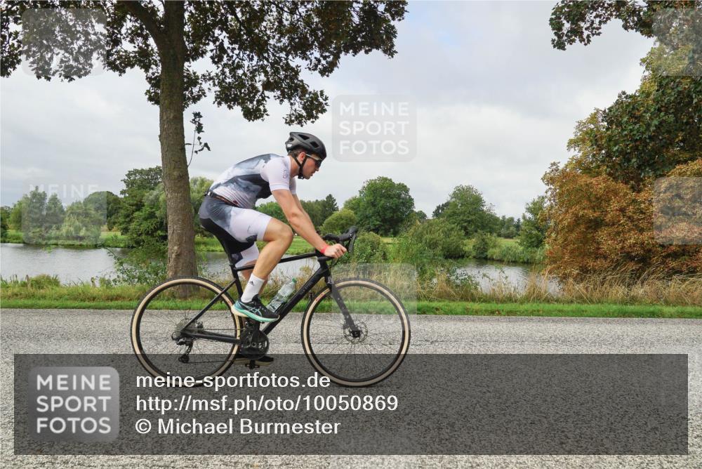 30.08.2026 - Elbe Triathlon Hamburg Michael Burmester http://msf.ph/oto/10050869 30.08.2026 09:48:01 Radfahren 521, 533, 703, 793, 817 meine-sportfotos.de