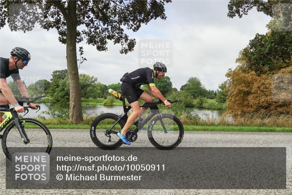 30.08.2026 - Elbe Triathlon Hamburg Michael Burmester http://msf.ph/oto/10050911 30.08.2026 09:48:35 Radfahren 263, 591, 598, 662 meine-sportfotos.de