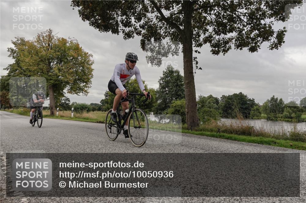 30.08.2026 - Elbe Triathlon Hamburg Michael Burmester http://msf.ph/oto/10050936 30.08.2026 10:08:49 Radfahren 425, 606, 792 meine-sportfotos.de
