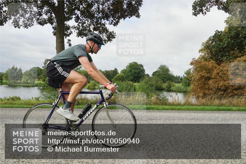 30.08.2026 - Elbe Triathlon Hamburg Michael Burmester http://msf.ph/oto/10050940 30.08.2026 09:49:04 Radfahren 536, 578, 582, 623, 821, 822, 948 meine-sportfotos.de