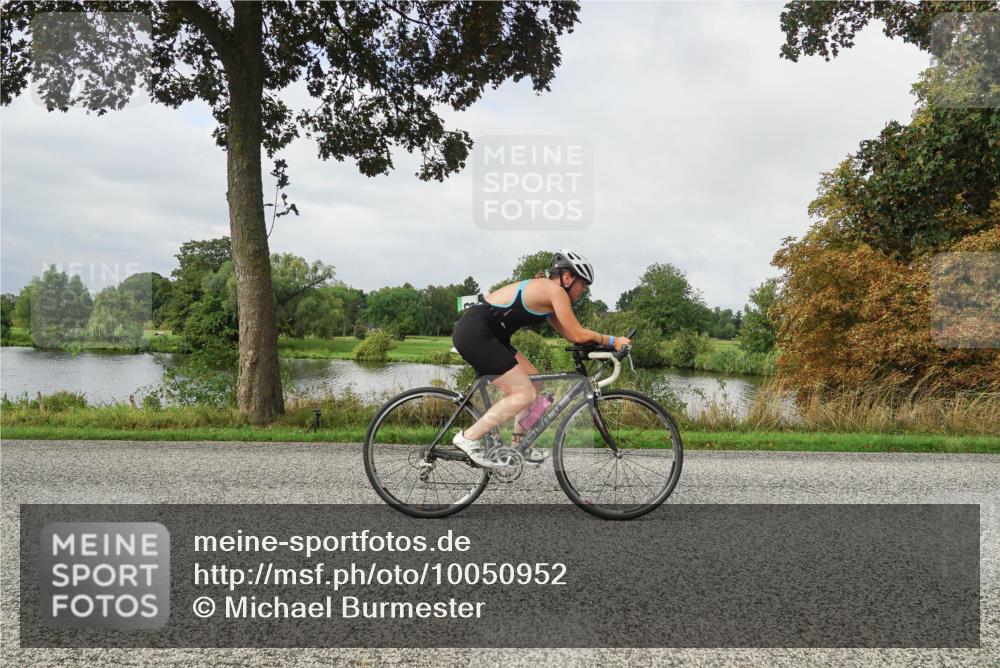 30.08.2026 - Elbe Triathlon Hamburg Michael Burmester http://msf.ph/oto/10050952 30.08.2026 09:49:10 Radfahren 330, 536, 582, 814, 821, 822 meine-sportfotos.de
