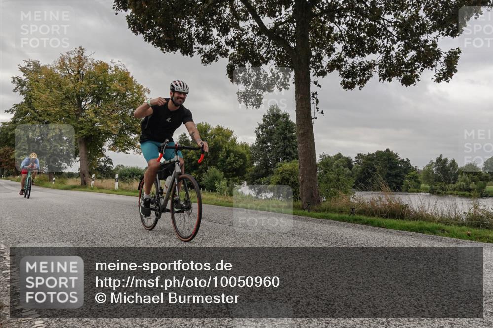 30.08.2026 - Elbe Triathlon Hamburg Michael Burmester http://msf.ph/oto/10050960 30.08.2026 10:09:05 Radfahren 431, 560, 600, 712 meine-sportfotos.de