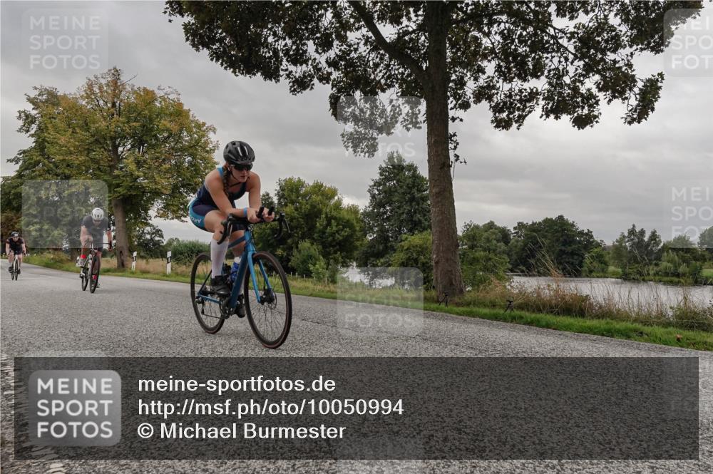 30.08.2026 - Elbe Triathlon Hamburg Michael Burmester http://msf.ph/oto/10050994 30.08.2026 10:09:45 Radfahren 693, 716, 811, 828, 896, 929, 1897 meine-sportfotos.de