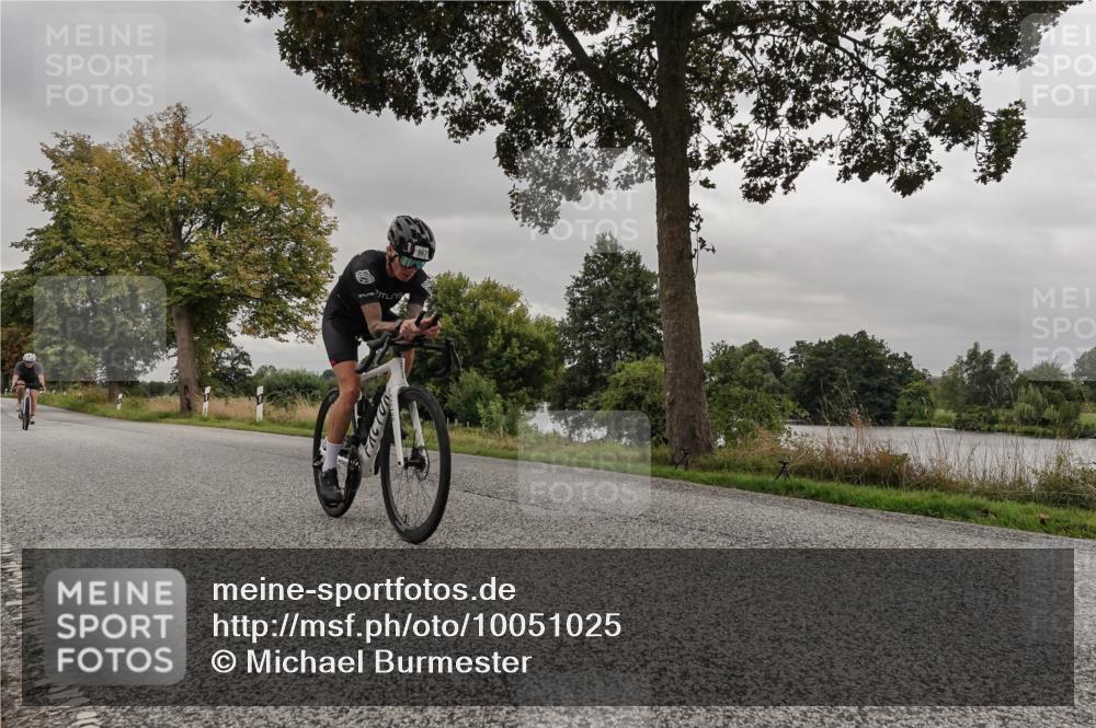 30.08.2026 - Elbe Triathlon Hamburg Michael Burmester http://msf.ph/oto/10051025 30.08.2026 10:10:01 Radfahren 408, 415, 865, 967 meine-sportfotos.de