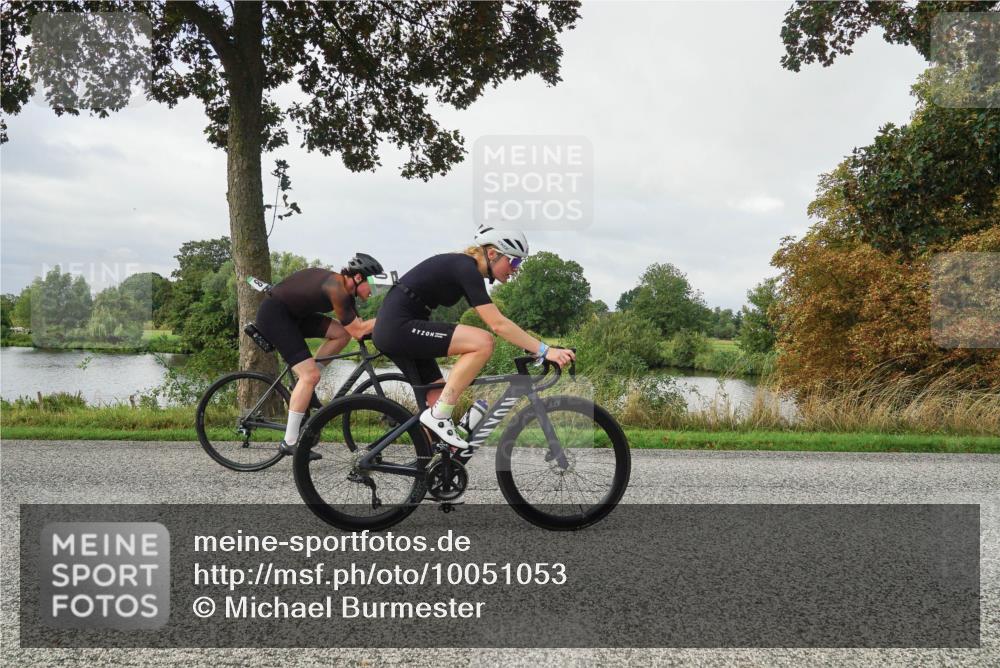 30.08.2026 - Elbe Triathlon Hamburg Michael Burmester http://msf.ph/oto/10051053 30.08.2026 09:50:55 Radfahren 281, 398, 514, 584, 800 meine-sportfotos.de