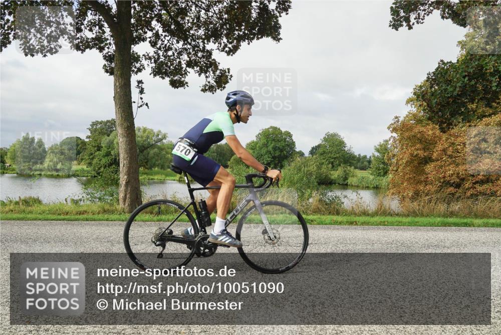 30.08.2026 - Elbe Triathlon Hamburg Michael Burmester http://msf.ph/oto/10051090 30.08.2026 09:51:20 Radfahren 565, 570, 709, 860, 861, 936, 977 meine-sportfotos.de