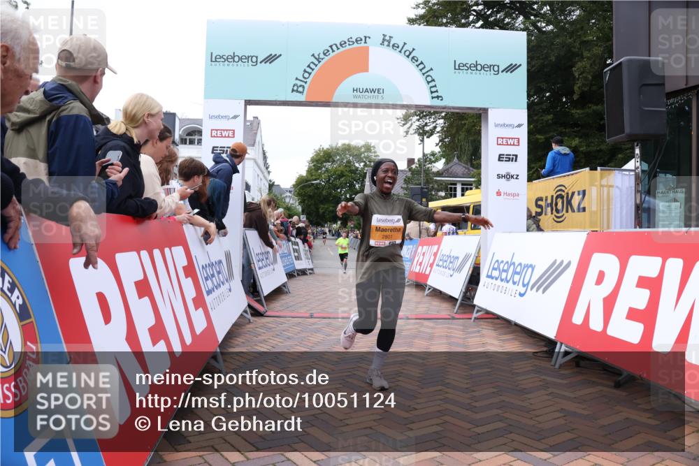 30.08.2026 - Blankeneser Heldenlauf Lena Gebhardt http://msf.ph/oto/10051124 30.08.2026 11:59:49 Ziel 2008, 2801 meine-sportfotos.de