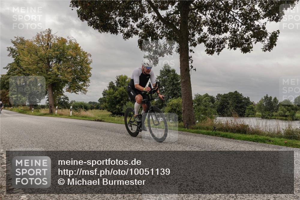 30.08.2026 - Elbe Triathlon Hamburg Michael Burmester http://msf.ph/oto/10051139 30.08.2026 10:11:31 Radfahren 557, 741, 808 meine-sportfotos.de