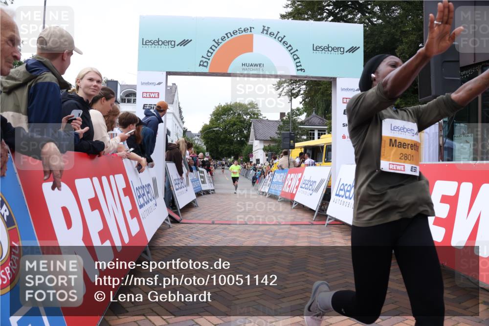 30.08.2026 - Blankeneser Heldenlauf Lena Gebhardt http://msf.ph/oto/10051142 30.08.2026 11:59:50 Ziel 2008, 2801 meine-sportfotos.de