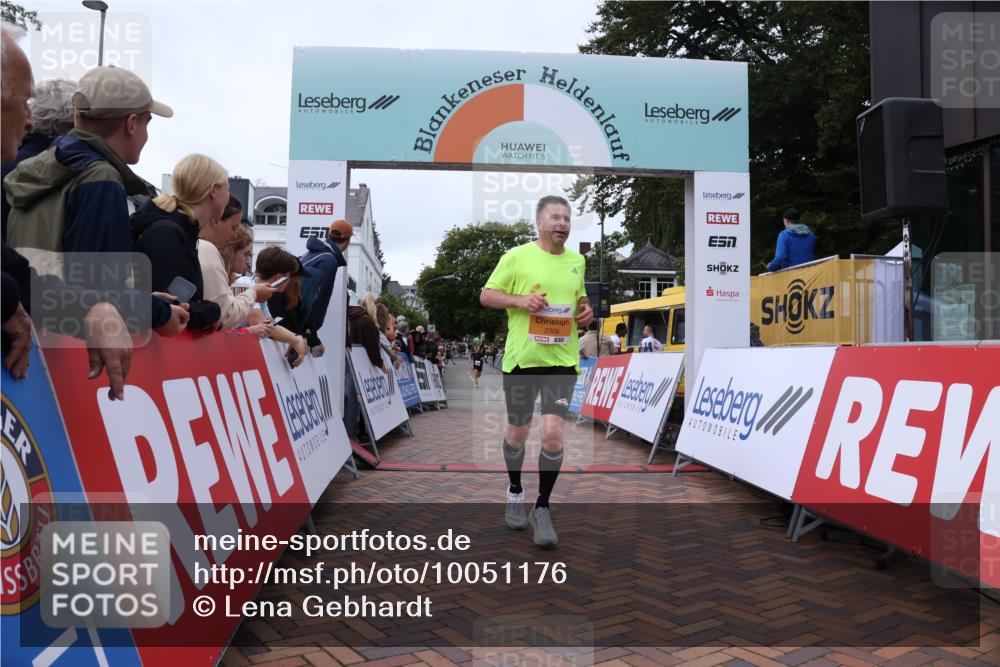 30.08.2026 - Blankeneser Heldenlauf Lena Gebhardt http://msf.ph/oto/10051176 30.08.2026 11:59:54 Ziel 2008, 2801 meine-sportfotos.de